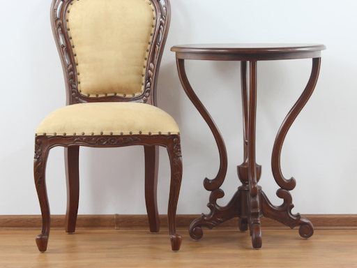 UP-CYCLING FURNITURE