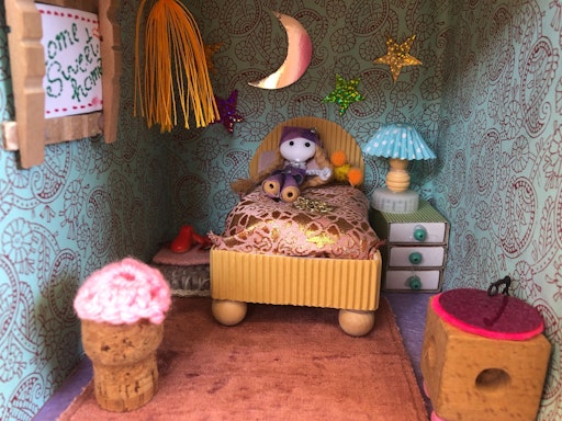 MAKE-A-DIORAMA!