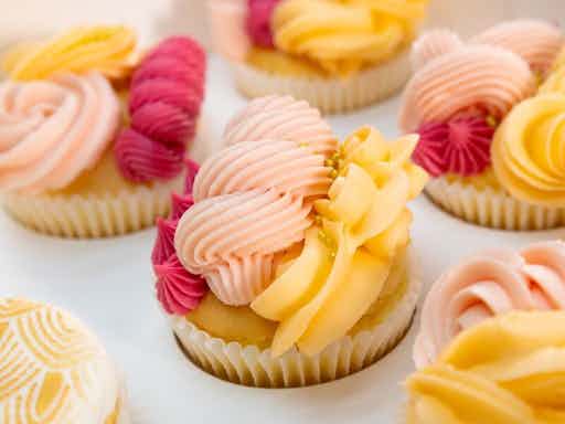 Modern Cupcakes Class | Beginner Buttercream Techniques