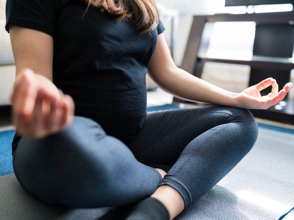 Yoga_class_seated_mid_sml.