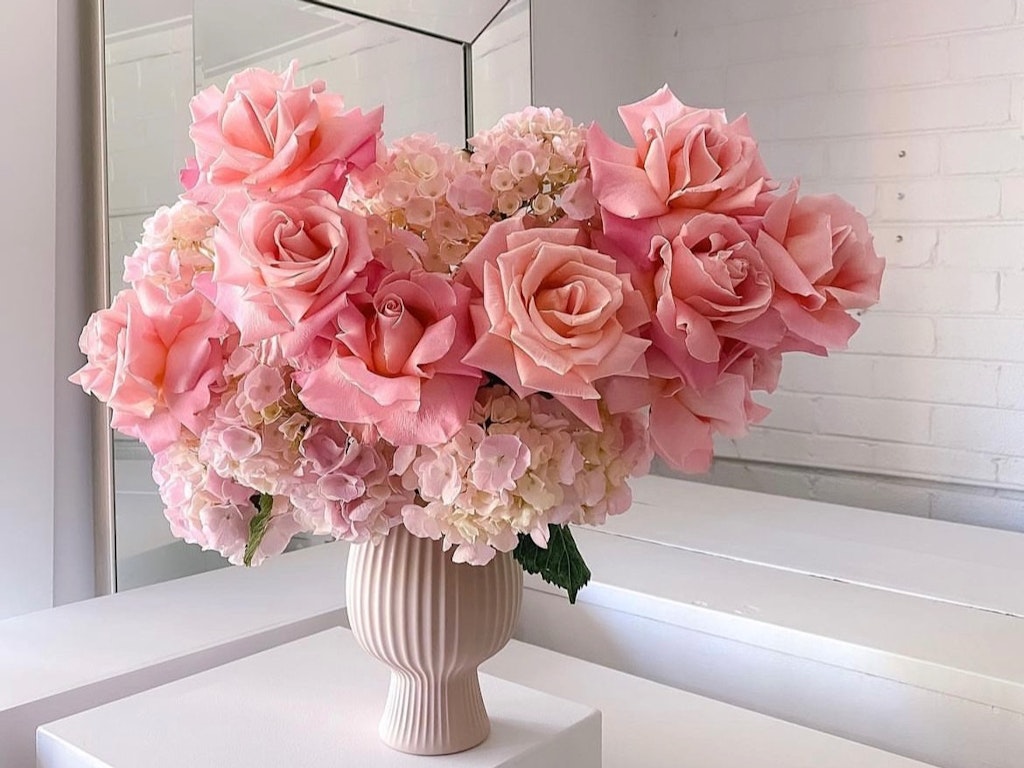 Floristry Workshop Trending Design Featuring Rose