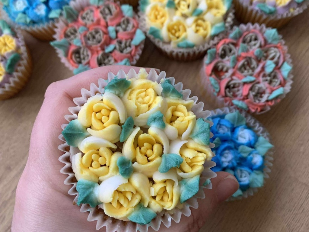 Russian Piping Tip Cupcake Decorating-Beyond Cupcakes Sydney